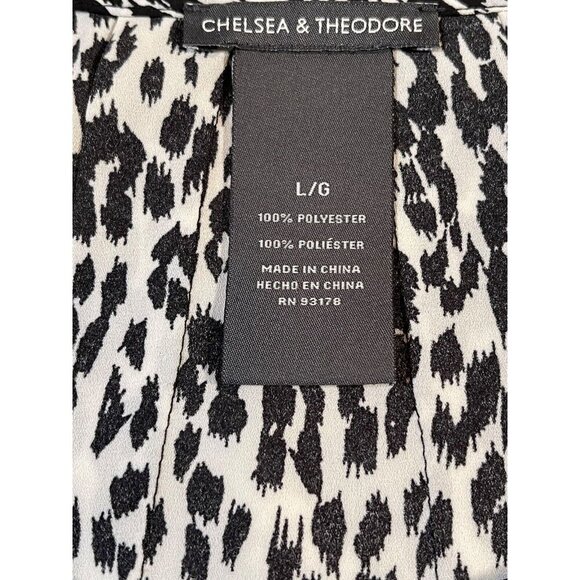Chelsea & Theodore Women's Snow Leopard Print Top SIZE-LARGE - Picture 3 of 5
